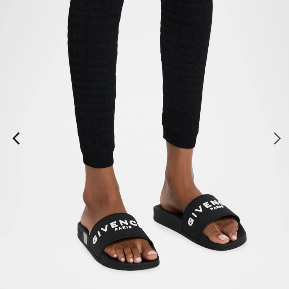 🆕 Givenchy Logo Rubber Sandal Slide
